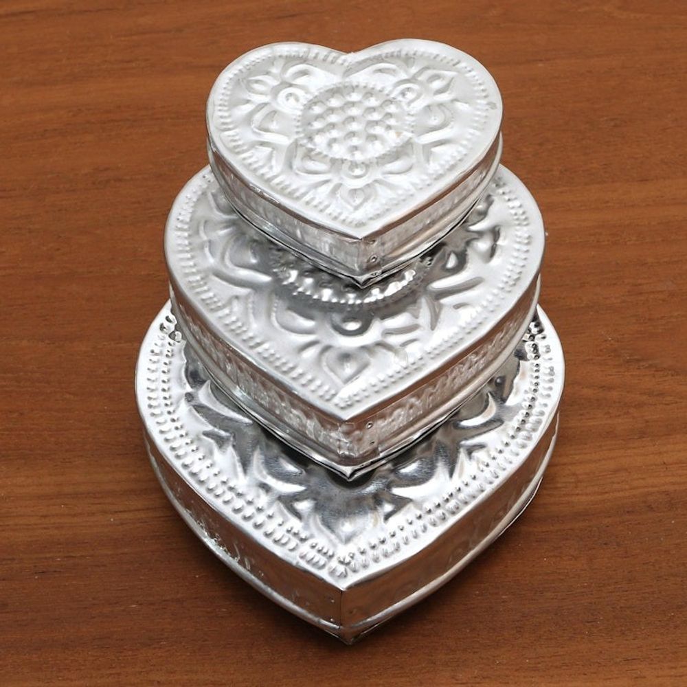 Decorative Aluminum Heart-Shaped Boxes Set of 3 'Sparkling Love'