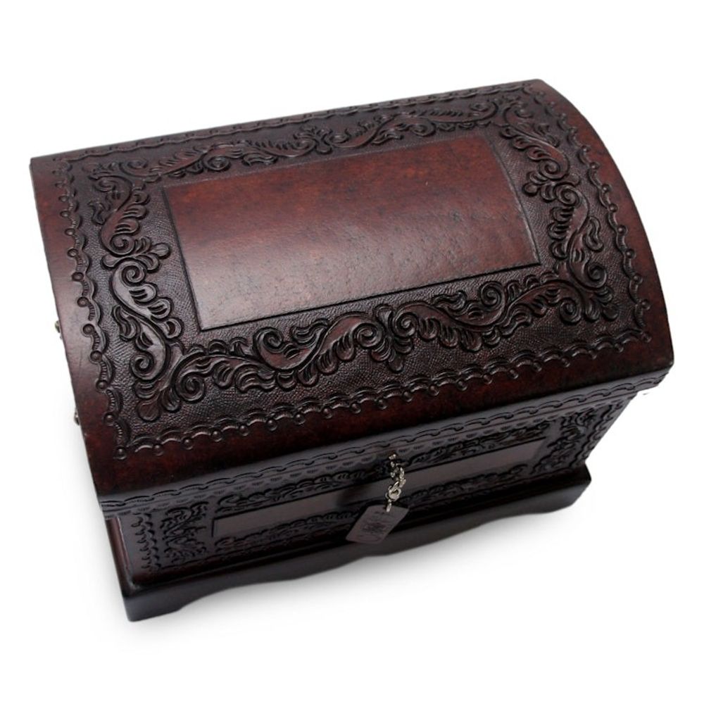 Womens Colonial Leather and Wood Jewelry Box 'Colonial Treasure'