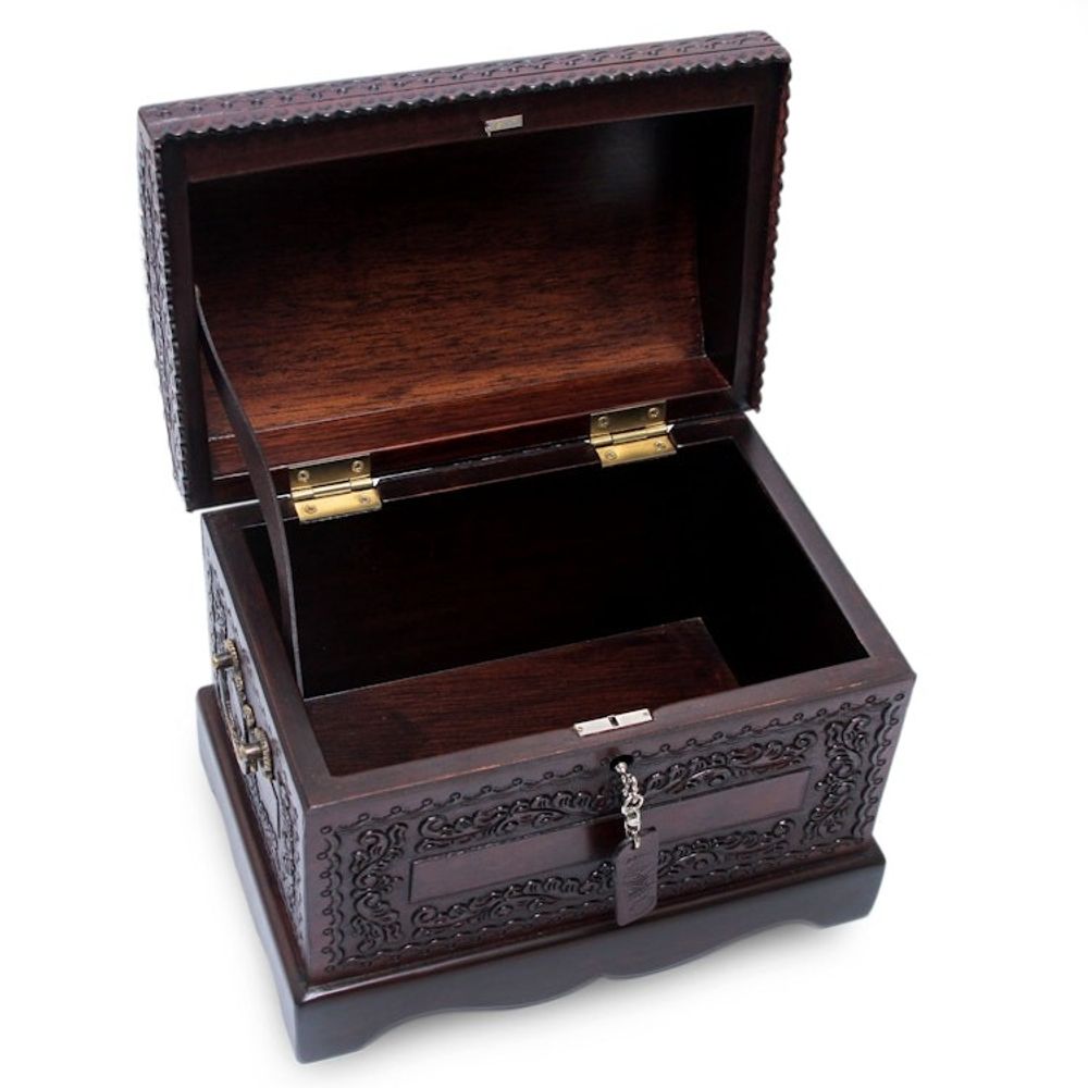 Womens Colonial Leather and Wood Jewelry Box 'Colonial Treasure'